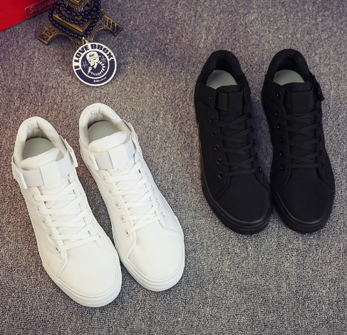 Casual Athletic Skate Shoes