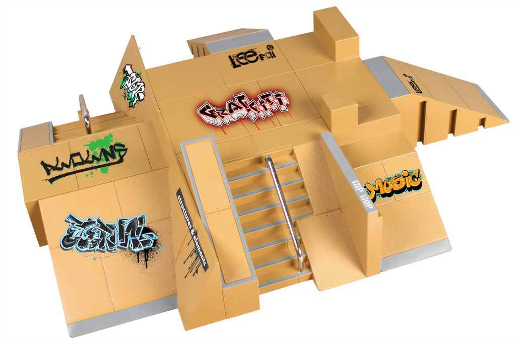 Alloy Finger Skateboard Park Set with Finger Skateboard