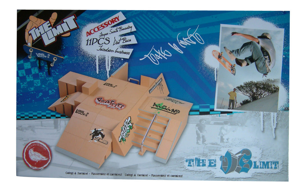 Alloy Finger Skateboard Park Set with Finger Skateboard