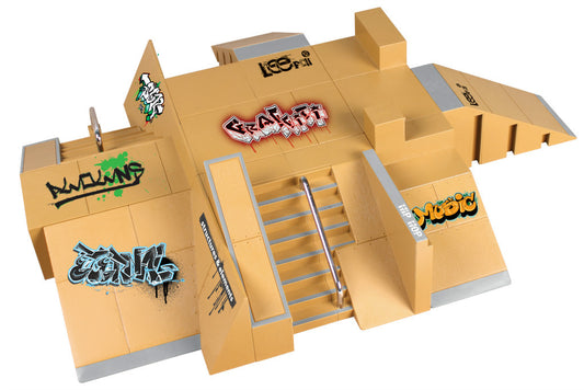 Alloy Finger Skateboard Park Set with Finger Skateboard