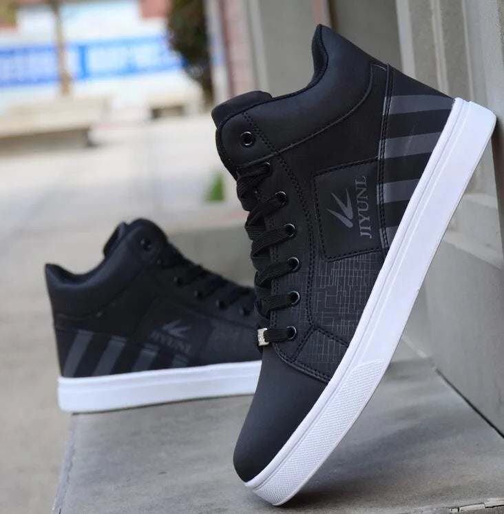 Men's Waterproof Skateboarding High-Top Shoes
