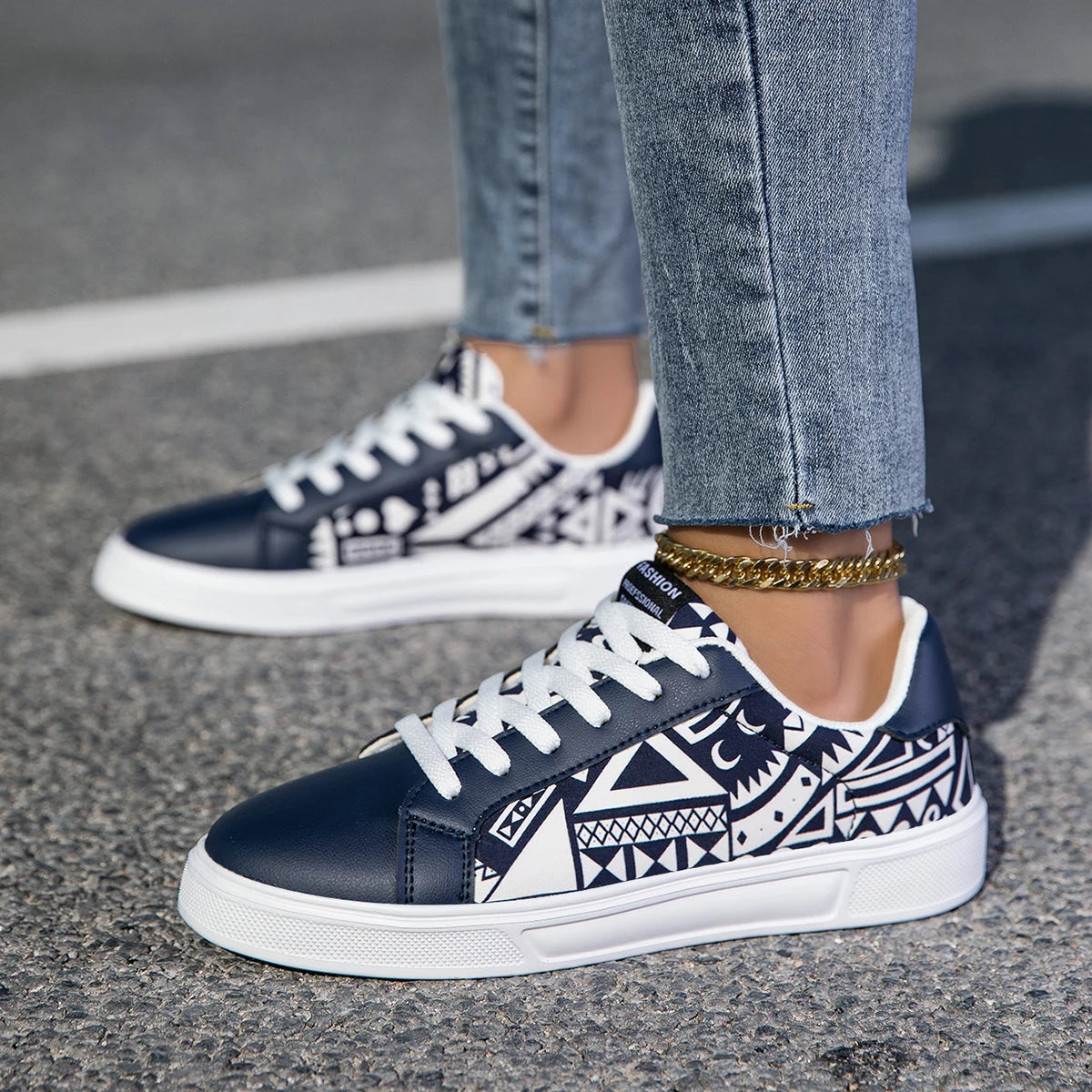 YRZL Women's Lightweight Skateboard Shoes