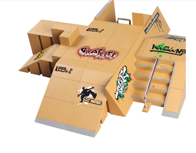 Alloy Finger Skateboard Park Set with Finger Skateboard
